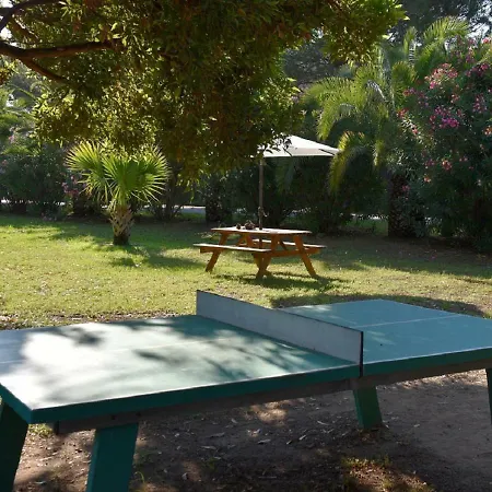 Ξενοδοχείο με διαμερίσματα Les Chenes 4*